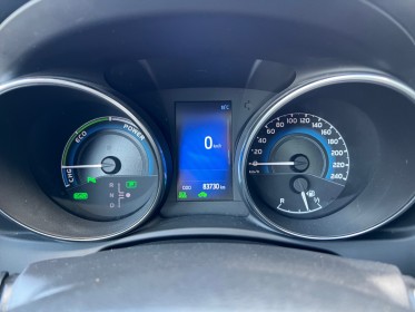 Toyota auris hybride 136h executive / garantie 12 mois occasion simplicicar mery-sur-oise simplicicar simplicibike france