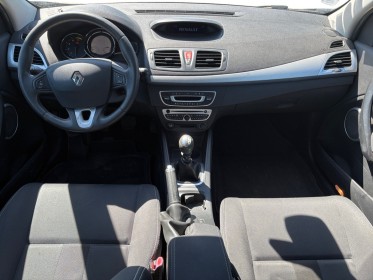 Renault megane iii coupe dci 130 fap eco2 dynamique euro 5 occasion simplicicar orgeval  simplicicar simplicibike france