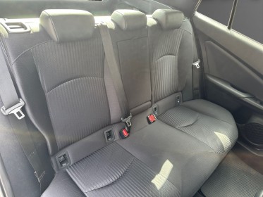 Toyota prius hybride dynamic pack premium / garantie 1 an / sort de révision / sièges chauffant / affichage tête haute...