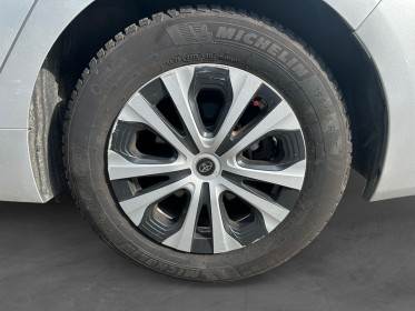 Toyota prius hybride dynamic pack premium / garantie 1 an / sort de révision / sièges chauffant / affichage tête haute...