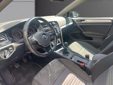 Volkswagen golf 1.2 tsi 105 bluemotion technology cup full entretien vw toit ouvrant radar av/ar garantie 12 mois occasion...