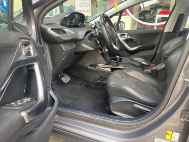 Peugeot 2008 1.2 puretech 110ch ss eat6 crossway occasion paris 15ème (75) simplicicar simplicibike france