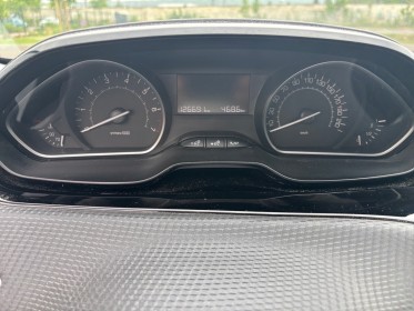 Peugeot 208 1.2 vti essence style  suivi entretien  courroie faite  ethanol  garantie 12 mois occasion simplicicar vernon...