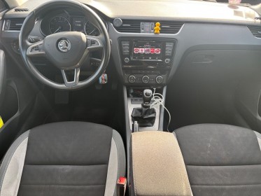 Skoda octavia combi 1.4 tsi 150 ch green tec edition  carplay  attelage  garantie 12 mois occasion simplicicar vernon...