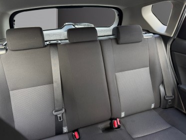 Toyota auris 90 d-4d active occasion simplicicar velay simplicicar simplicibike france