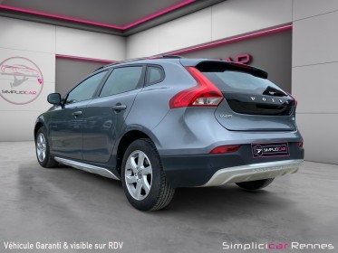 Volvo v40 cross country d2 120 momentum geartronic a occasion simplicicar rennes simplicicar simplicibike france