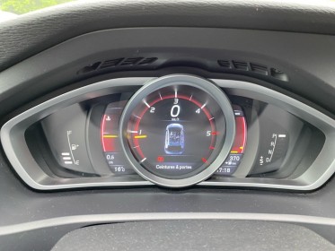 Volvo v40 cross country d2 120 momentum geartronic a occasion simplicicar rennes simplicicar simplicibike france