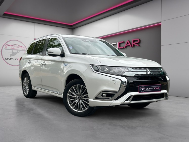 Mitsubishi outlander phev 2.4l phev twin motor 4wd instyle/toit ouv/attelage amov/ garantie 1an occasion  simplicicar nord...