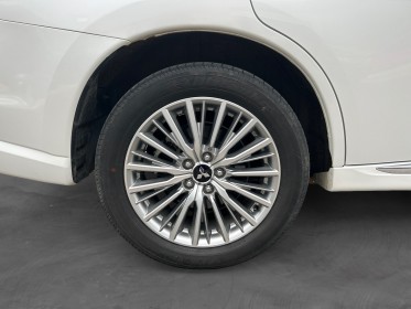 Mitsubishi outlander phev 2.4l phev twin motor 4wd instyle/toit ouv/attelage amov/ garantie 1an occasion  simplicicar nord...