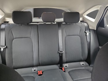Jaguar e-pace 2.0 d - 150 ch 2wd bvm r-dynamic garantie 12 mois excellent etat occasion simplicicar charmes simplicicar...