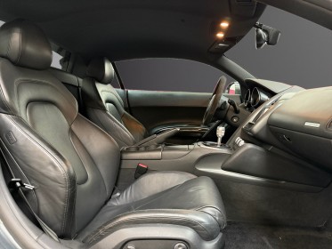 Audi r8 r8 v8 4.2 fsi 420cv quattro r-tronic - garantie 12 mois occasion simplicicar lyon ouest simplicicar simplicibike france