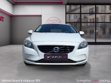 Volvo v40 t2 122 kinetic révisée garantie 2 mois occasion simplicicar vichy simplicicar simplicibike france