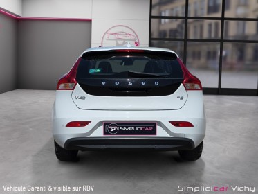Volvo v40 t2 122 kinetic révisée garantie 2 mois occasion simplicicar vichy simplicicar simplicibike france