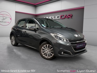 Peugeot 208 1.2 vti 82ch bvm5 allure - garantie 12 mois occasion simplicicar lyon ouest simplicicar simplicibike france