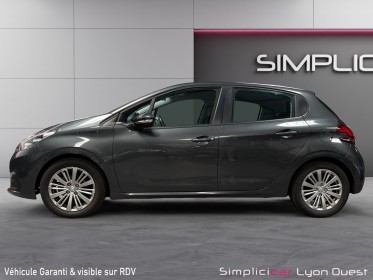 Peugeot 208 1.2 vti 82ch bvm5 allure - garantie 12 mois occasion simplicicar lyon ouest simplicicar simplicibike france