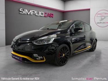 Renault clio iv 1.6 turbo 220 edc 18 rs // bose / sieges chauffants / akrapovic /  gps / garantie 12 mois occasion...