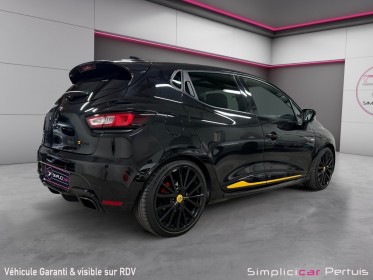 Renault clio iv 1.6 turbo 220 edc 18 rs // bose / sieges chauffants / akrapovic /  gps / garantie 12 mois occasion...