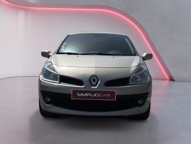 Renault clio iii 1.6 16v 110 luxe privilège / 1 ère mains / idéale jeune permis occasion simplicicar orgeval  simplicicar...