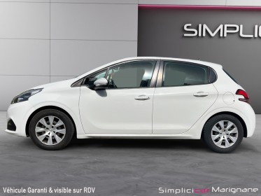 Peugeot 208 1.2l 82ch bvm5 style / distribution neuve / bluetooth / garantie 12 mois occasion simplicicar marignane ...