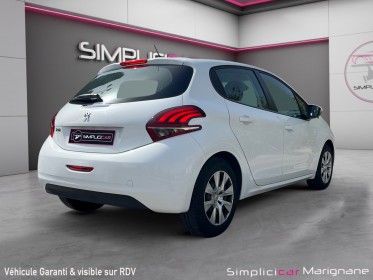 Peugeot 208 1.2l 82ch bvm5 style / distribution neuve / bluetooth / garantie 12 mois occasion simplicicar marignane ...