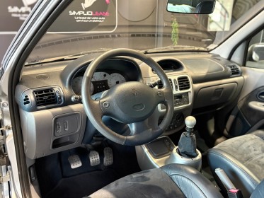 Renault clio 2.9i v6 - distribution faites - garantie 12 mois - occasion  simplicicar aix les bains simplicicar simplicibike...