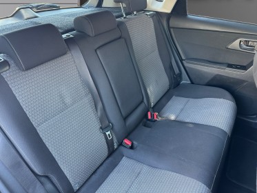 Toyota auris hybride 136h design camera de recul sieges chauffants kit main libre garantie 12 mois occasion montpellier (34)...