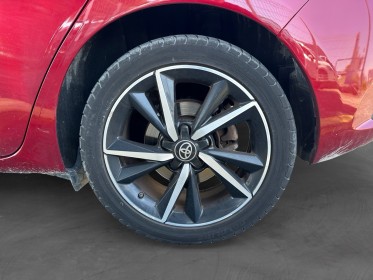 Toyota auris hybride 136h design camera de recul sieges chauffants kit main libre garantie 12 mois occasion montpellier (34)...