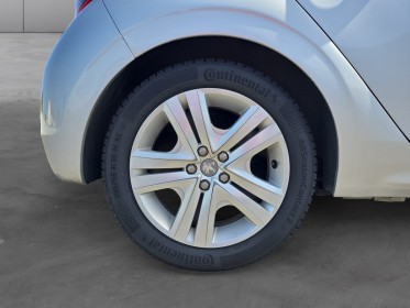 Peugeot 208 1.2 82ch bvm5 style courroie distribution faite garantie 12 mois occasion simplicicar vichy simplicicar...