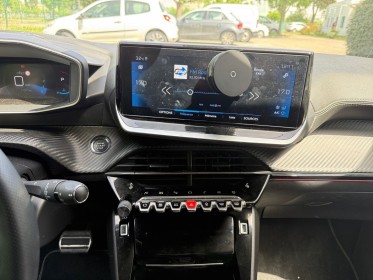 Peugeot 208 130cv/boite auto/gt pack/sieges chauffants/led interieur occasion simplicicar salon de provence simplicicar...