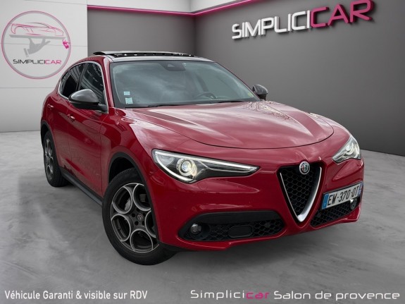 Alfa romeo stelvio 210 ch q4/carplay/attelage/toit ouvrant/camera radar/siÈgesvolant chauffants occasion simplicicar salon...