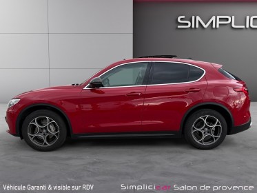 Alfa romeo stelvio 210 ch q4/carplay/attelage/toit ouvrant/camera radar/siÈgesvolant chauffants occasion simplicicar salon...
