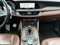 Alfa romeo stelvio 210 ch q4/carplay/attelage/toit ouvrant/camera radar/siÈgesvolant chauffants occasion simplicicar salon...