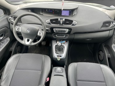 Renault scenic iii 1ère mains france/dci 110/bose/camera de recul/bluetooth occasion simplicicar salon de provence...