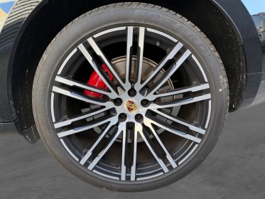 Porsche macan turbo 3.6 v6 440 ch pack performance pdk - suivi porshe - toit - pdls - keyless-go - chrono occasion...