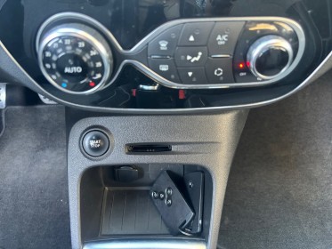 Renault captur tce 90 intens garantie 12 mois faible km / camera de recul occasion simplicicar marignane  simplicicar...
