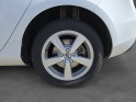 Volvo v40 t2 122 kinetic révisée garantie 12 mois occasion simplicicar vichy simplicicar simplicibike france