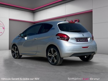 Peugeot 208 1.2 puretech 110ch ss bvm5 gt line garantie 12 mois occasion simplicicar brest simplicicar simplicibike france