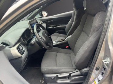 Toyota c-hr hybride pro rc18 c-hr pro 122h dynamic occasion simplicicar lyon nord  simplicicar simplicibike france