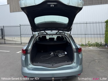 Renault megane iv estate e-tech plug-in hybride 160 business occasion simplicicar lille  simplicicar simplicibike france
