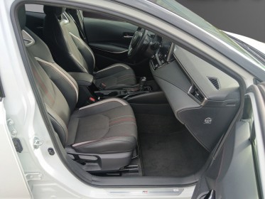 Toyota corolla hybride my22 2.0 vvt-i  184ch finition gr sport / caméra de recul occasion réunion ville st pierre...