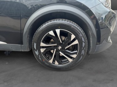 Peugeot 2008 130 ss eat8 allure / garantie 12 mois / carplay / camÉra de recul occasion paris 17ème (75)(porte maillot)...
