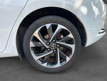 Toyota auris pro my17 hybride pro 136h design climatisation /camera de recul/régulateur de vitesse occasion...