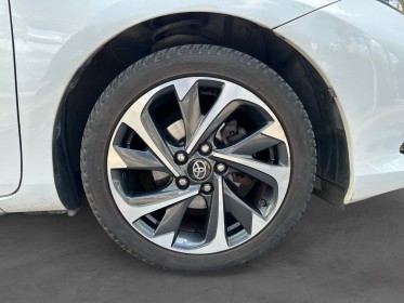 Toyota auris pro my17 hybride pro 136h design climatisation /camera de recul/régulateur de vitesse occasion...