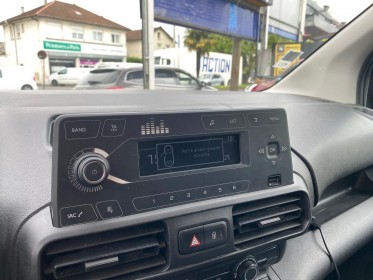 Citroen berlingo taille m bluehdi 100 ss bvm6 feel occasion simplicicar livry gargan simplicicar simplicibike france