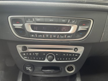 Renault megane iii berline business dci 110 fap energy eco2 business occasion paris 15ème (75) simplicicar simplicibike france