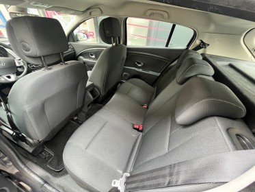 Renault megane iii berline business dci 110 fap energy eco2 business occasion paris 15ème (75) simplicicar simplicibike france