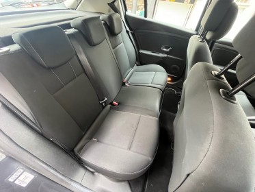 Renault megane iii berline business dci 110 fap energy eco2 business occasion paris 15ème (75) simplicicar simplicibike france