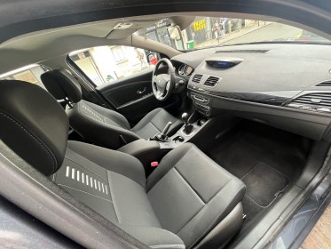 Renault megane iii berline business dci 110 fap energy eco2 business occasion paris 15ème (75) simplicicar simplicibike france