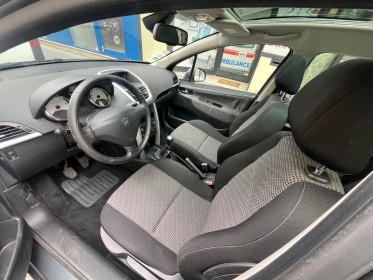 Peugeot 207 sw 1.6 hdi 110ch fap blue lion premium occasion paris 15ème (75) simplicicar simplicibike france