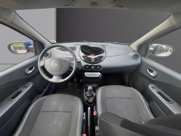 Renault twingo ii 1.2 lev 16v 75 eco2 authentique euro 5 occasion avignon (84) simplicicar simplicibike france